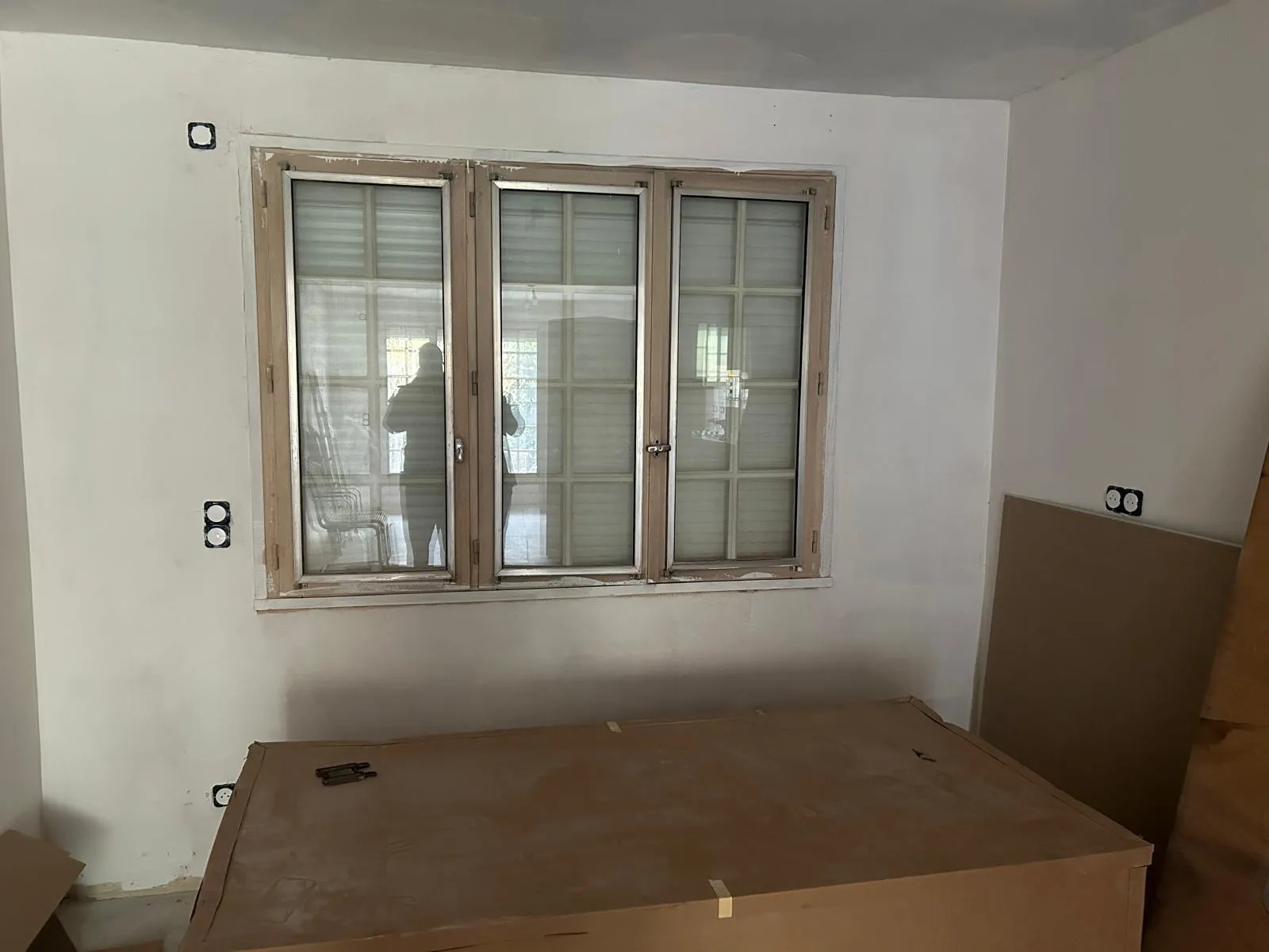 Rénovation électrique d’une pièce : passage des circuits